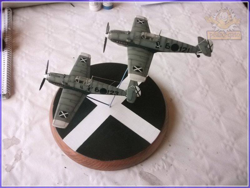 MESSERSCHMITT BF-109 E-1 GCE 1/72 de RPM , terminados 18-01-12 - Página 2 Base109legioncondor4peazo-gato