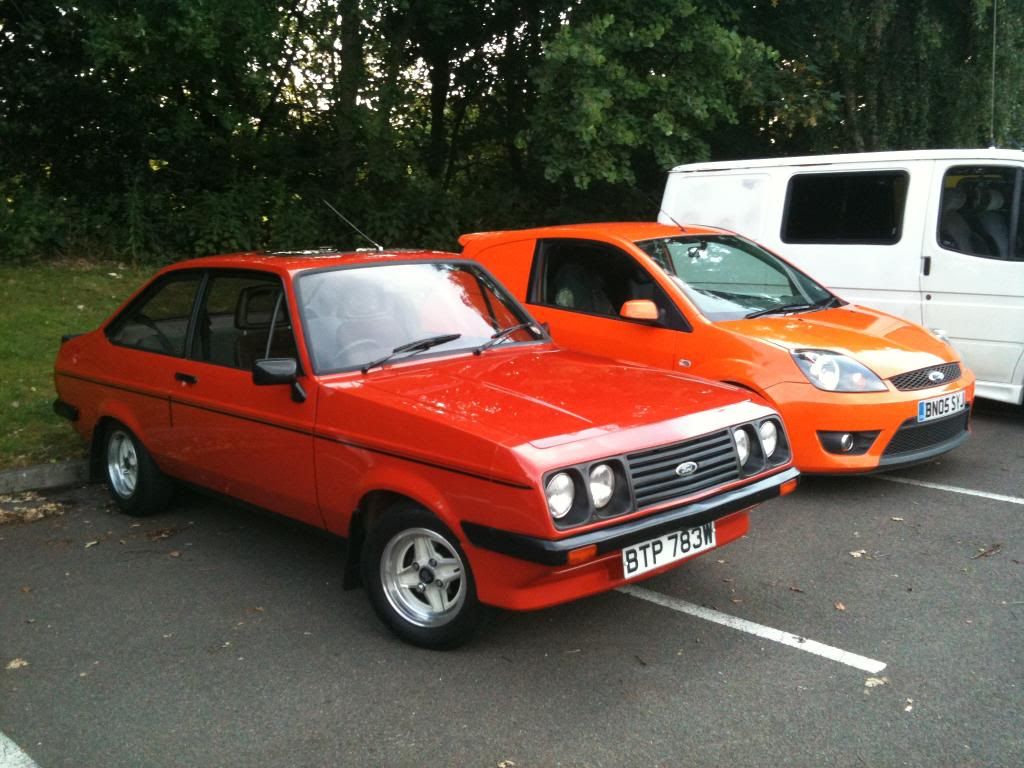 Essex Classics 1st meet at the Derougemont Manor IMG_1119