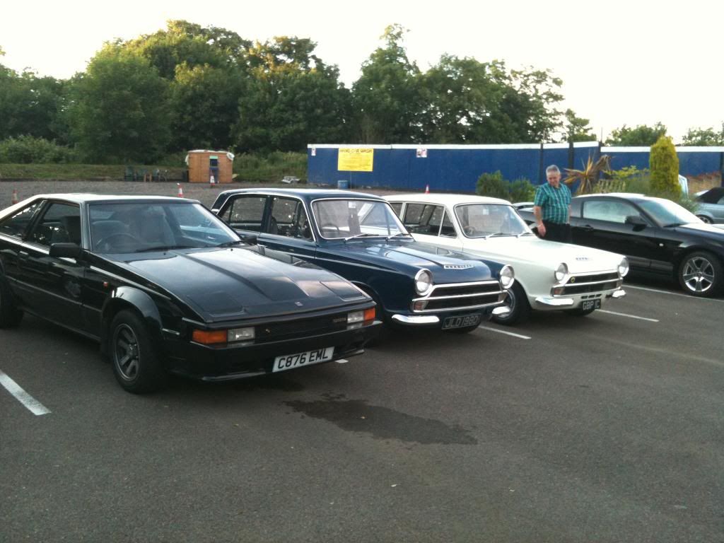 Essex Classics 1st meet at the Derougemont Manor IMG_1130