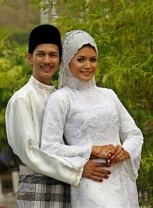 Gambar Wedding Pelakon Yatt dan Abdul Mutalib 3399669039_18152bbf60_o