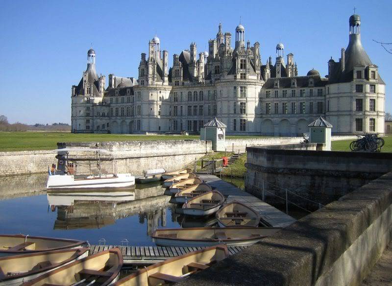 CHÂTEAUX DE LA LOIRE 800px-Chambord-200503191