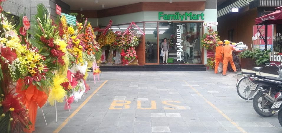 Family Mart Mở cửa trở lại tại SkyGarden ~ Hồ Chí Minh.  FMback