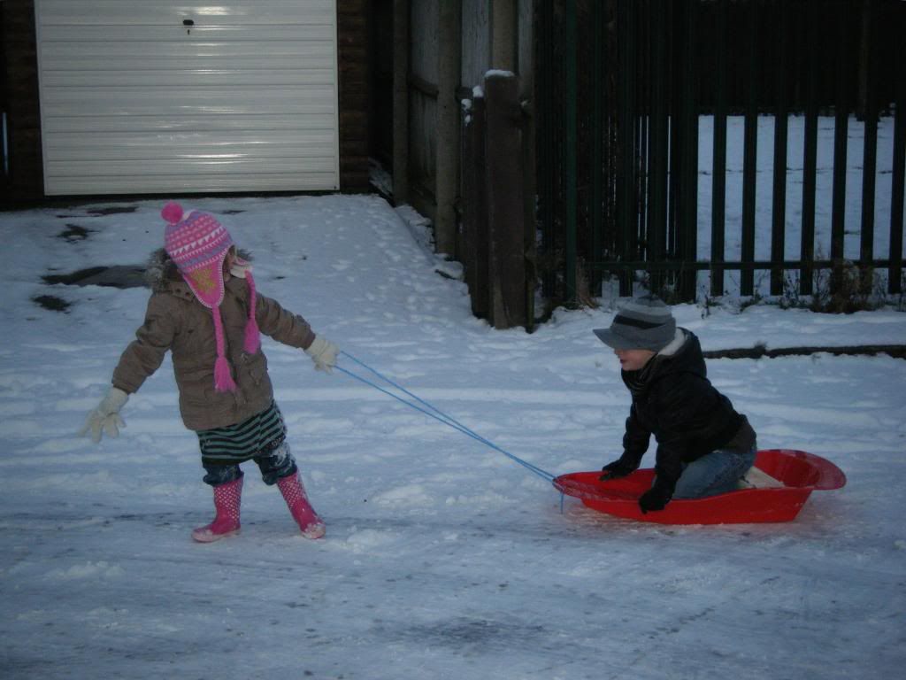 tia and her friend mason Maseandtia017