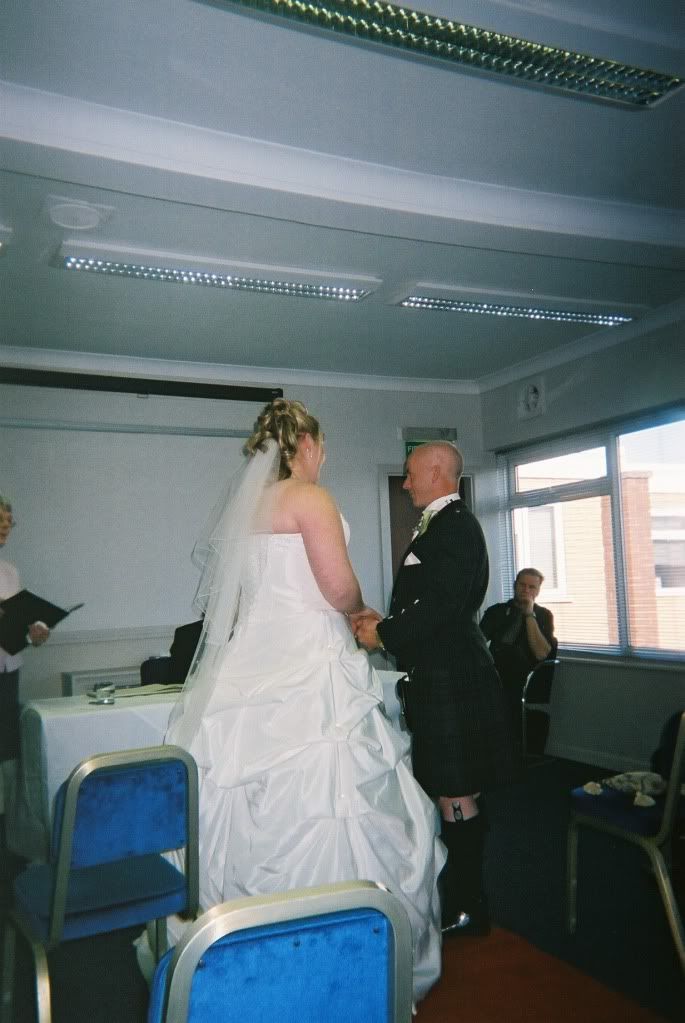 *26th September 2009* - 1st JOC Wedding!!!! - Page 2 CNV00004