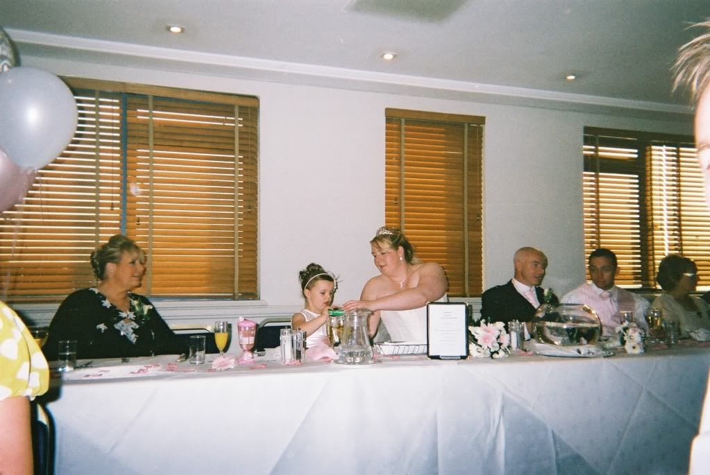 *26th September 2009* - 1st JOC Wedding!!!! - Page 2 CNV000472