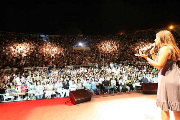 حفل إليسا في مهرجان قرطاج 2009 يسجل سابقة في حجم الإقبال الجماهيري و مشاركتها في مهرج Ek10