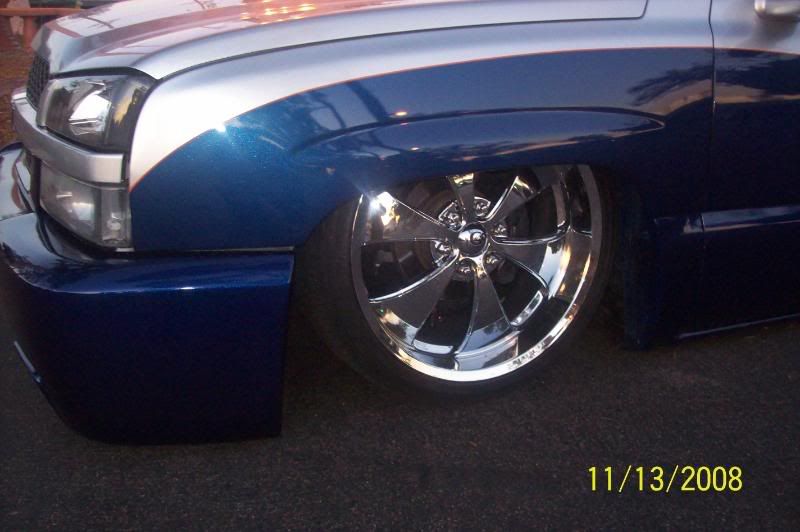 tryin to find a good place to find a set of 22 inch rims.... Pacificshow010