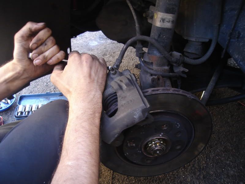 Upgrading brakes DSC00098