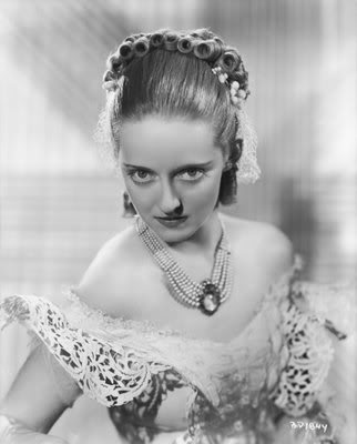 Les acteurs/actrices qui auraient pu jouer Lizzy/Darcy - Page 5 Jezebel-bette-davis-704101