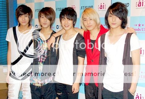 FT Island - Page 3 2up4sbc