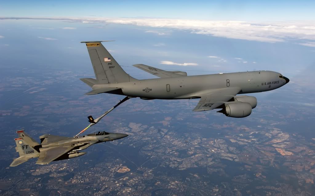 Fondos de pantalla HD - Página 7 F_15_eagle_receives_fuel_from_kc_135_stratotanker-1920x1200