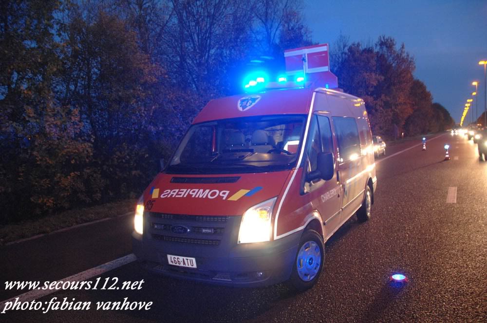 NYF911 new vehicule balisage des pompiers de charleroi 07112009petitreoulxaccident8copie