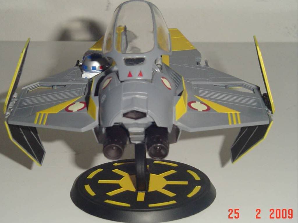 Anakin's Jedi Star Fighter - AMT - escala 1:24 Imagem28