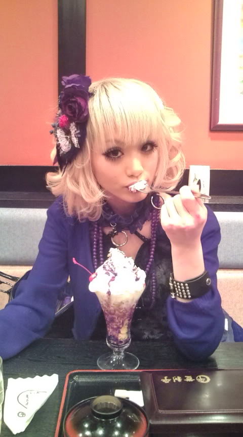 Gyaru O0480086410363659856