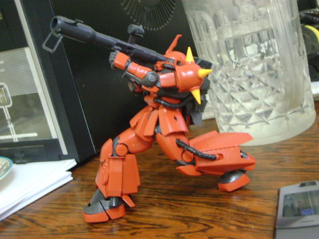 Zaku II ver 2.0 DSC00505