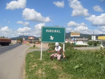 Placas e letreiros com mensagens engracadas... - Página 10 Marginal