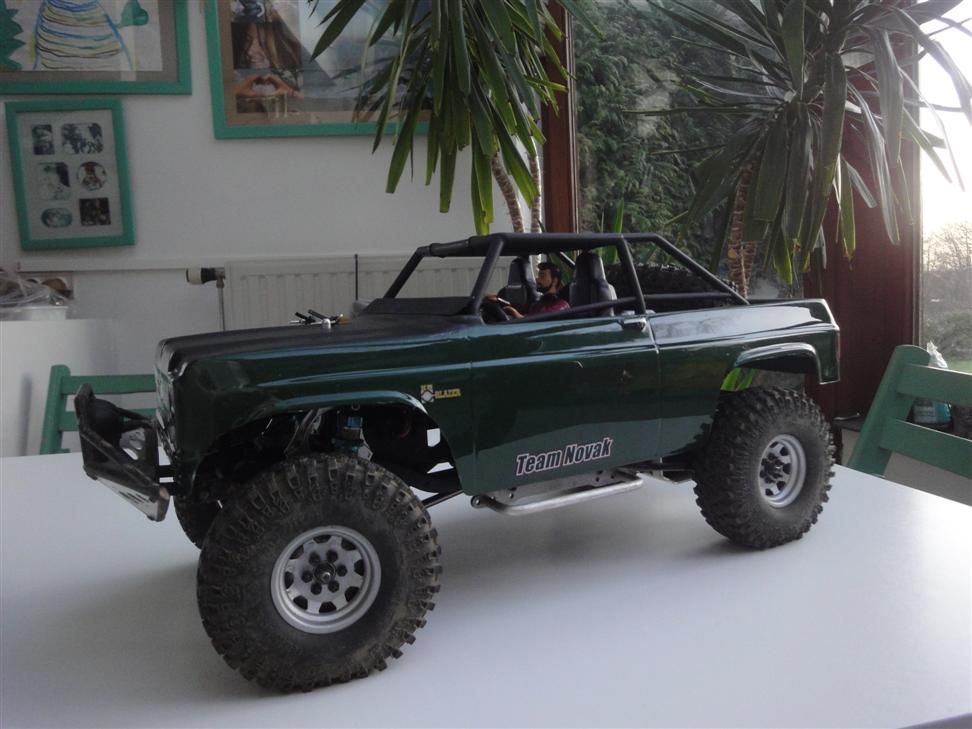 Welke body past op een "honcho" ( scx10 ) DSC03771_s