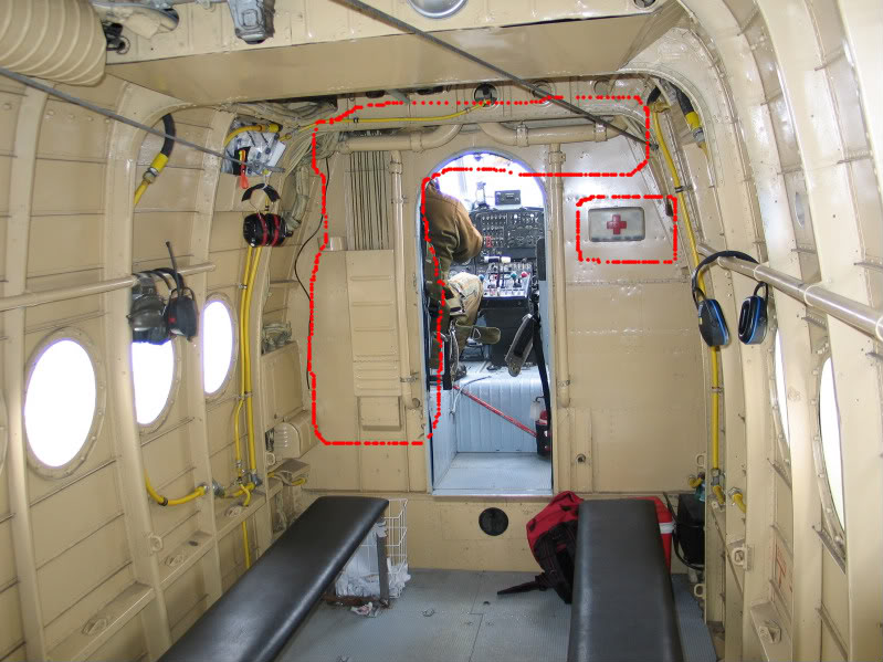 Antonov An2V Colt [Trumpeter] 1/72 - Page 2 An2_interior_facing_cockpit