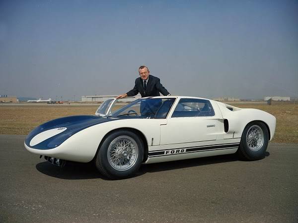 Année 1964 assez spécial FordGT40Mach1b-vi