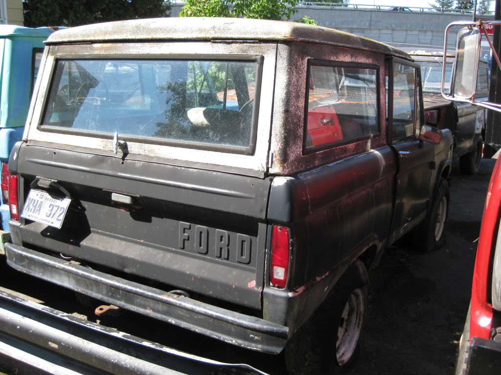 Plusieurs photos : Ford Bronco (1966-1996) - Page 2 Kidzgolfpark023