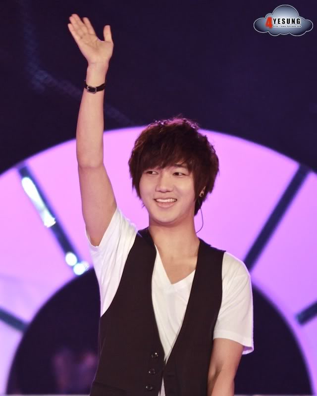 [FANTAKE] 01.06.11 Yesung@Busan Family Concert 1c96df6404ae1e78b9998f9