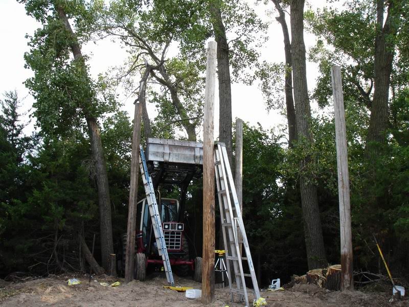 Deer Hunting stand - Redneck Style Image003