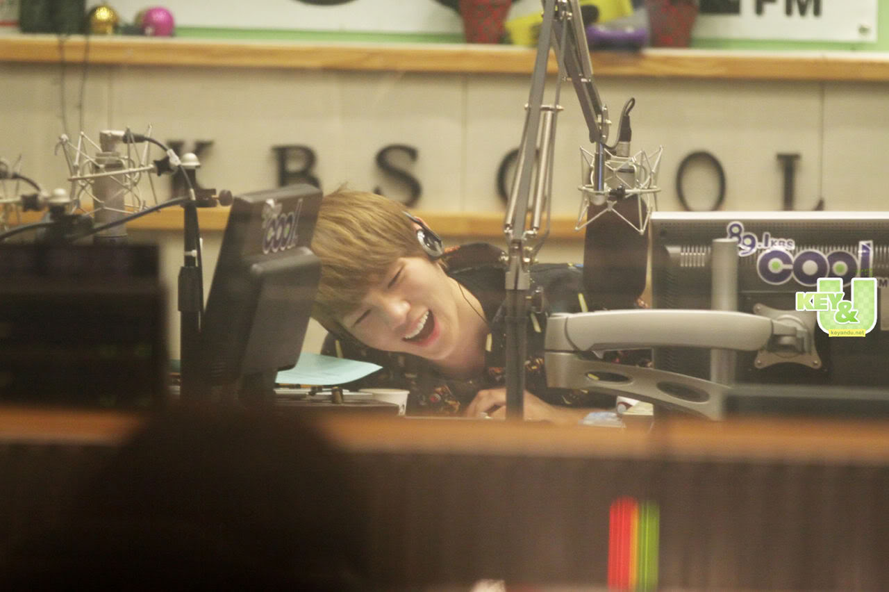 Key, Minho and Taemin at Sukira  942bd9ea29f2955f18d81ff4