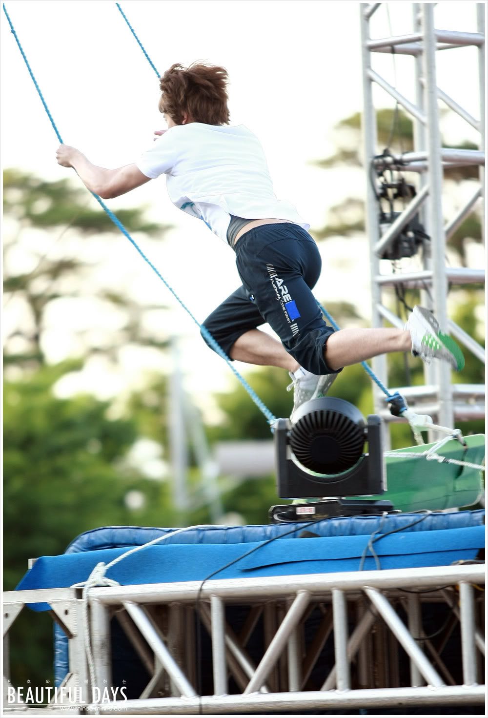 Taemin and Minho @Dream Team 2 Recording [110605] 1307351191_11060514