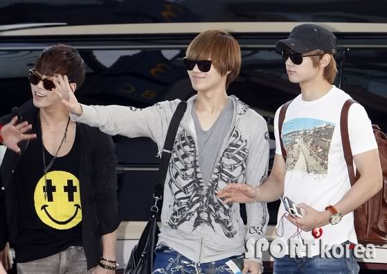 180512 SHINee partiendo a LA 20120518200411325