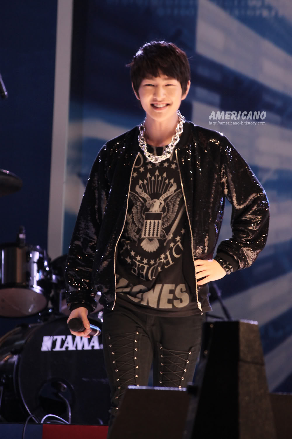 SHINee @Samsung Event [110503] 175F0B534DC0428404C5EE