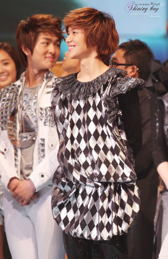 091230 SHINee @ KBS Gayo Daejun 1262550688_tm2