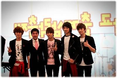 SHINee @ Daily Photo  4994b5b4