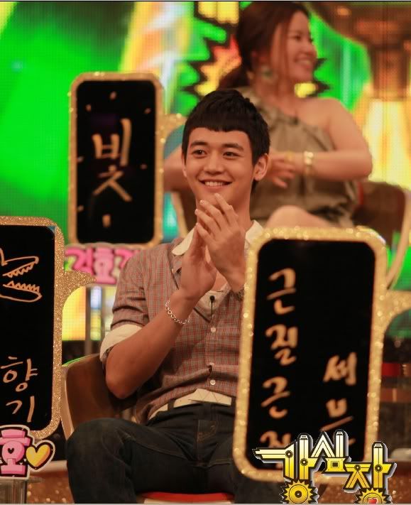 [Pic][30-8-2010]  Minho and Key Recording Strong Heart 142B19274C7A585B30391E