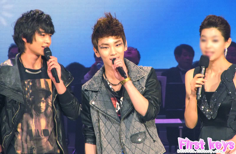 SHINee at KBS Anniversary Concert [110303] 200328554D70E9541A7FD4