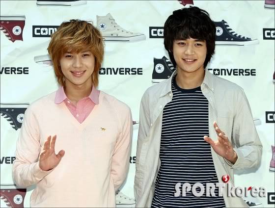 Minho & Taemin @ Converse’s “Moving Custom Studio” [110412] 20110412150824851