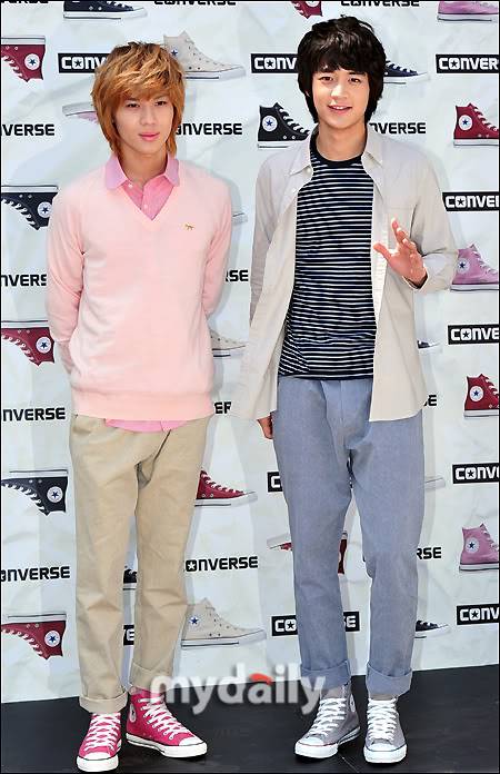 Minho & Taemin @ Converse’s “Moving Custom Studio” [110412] 201104121516491115_1