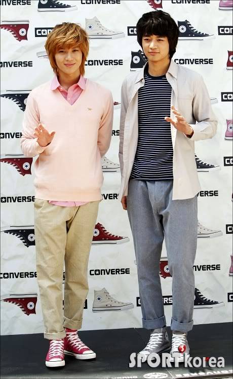 Minho & Taemin @ Converse’s “Moving Custom Studio” [110412] 20110412152023989