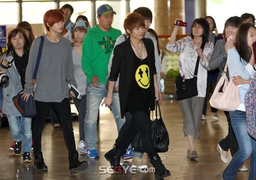 SHINee @Incheon Airport [110513] 20110513000488_0