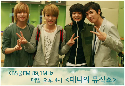 Taemin, Minho ir Key @ Danny’s Music Show [110419] Acb3ccb6b749c0a3b2fb959e