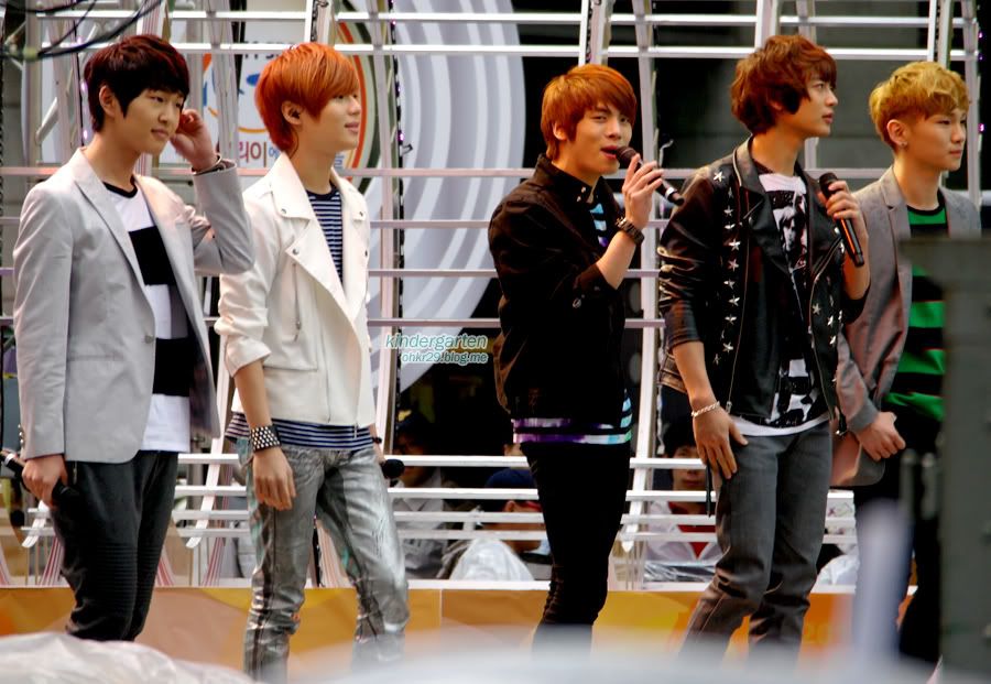 SHINee @SBS Children’s Special Day HopeTV 24 [110506] ESAM_3466