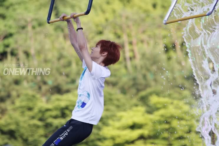 Taemin and Minho @Dream Team 2 Recording [110605] IMG_0398_copy