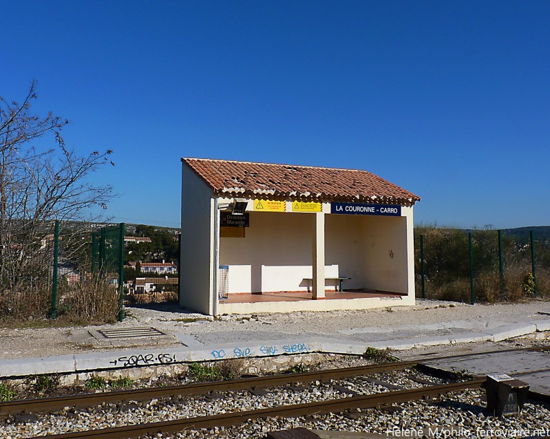 cote bleue - La côte bleue gare par gare ... - Page 4 P1010673Copie-BorderMak