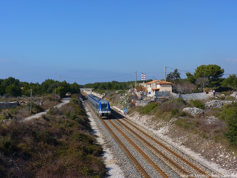 La côte bleue gare par gare ... - Page 4 P1010730-BorderMak