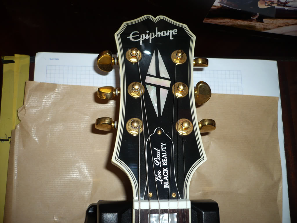 Epiphone LesPaul Black Beauty EpiBBheadstock