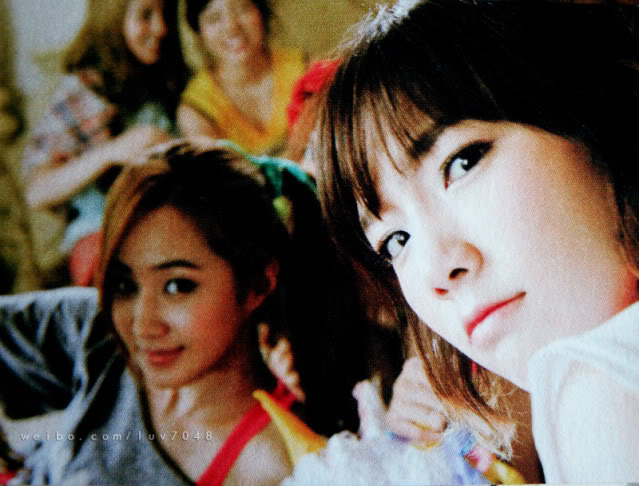 Girls'Generation - Holiday Photobook 66c1fb0bgw1dnphojxp86j