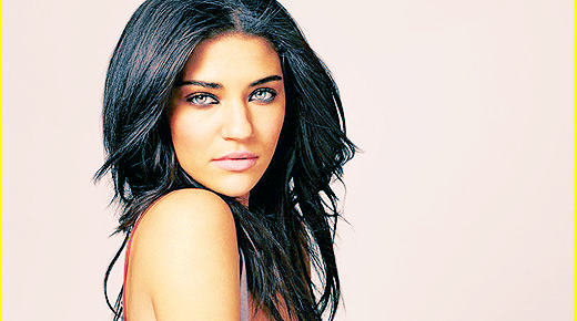 {Julie Meyer} - Jessica Szohr Jessicashort