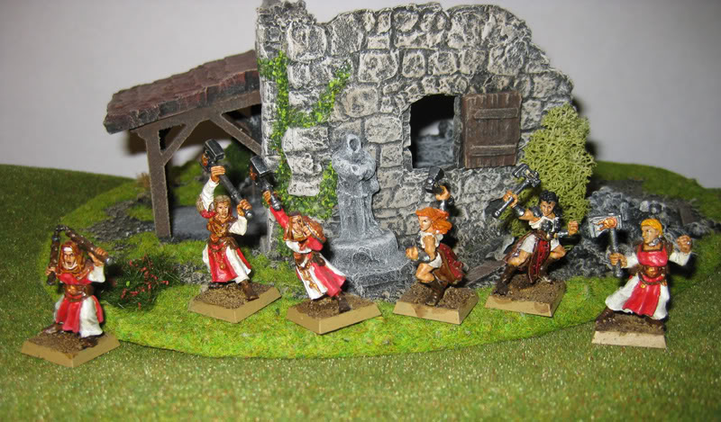sisters - folketsfiendes gallery (new dwarves 110426) Sigmar_hench