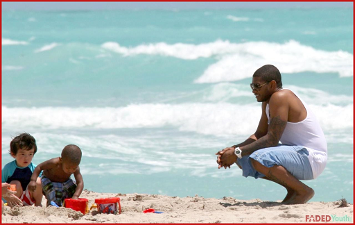 Usher y Ushersito en la playa 90428w8_usher_b_gr_06