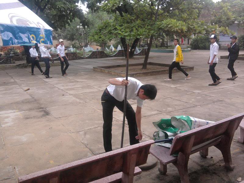 [ Hình ảnh ] Lễ khai giảng năm học 2011 - 2012 Trường THPT Số 3 An Nhơn Photo0453