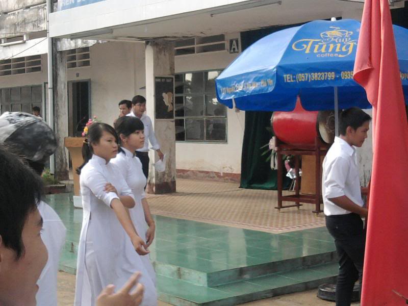 [ Hình ảnh ] Lễ khai giảng năm học 2011 - 2012 Trường THPT Số 3 An Nhơn Photo0502